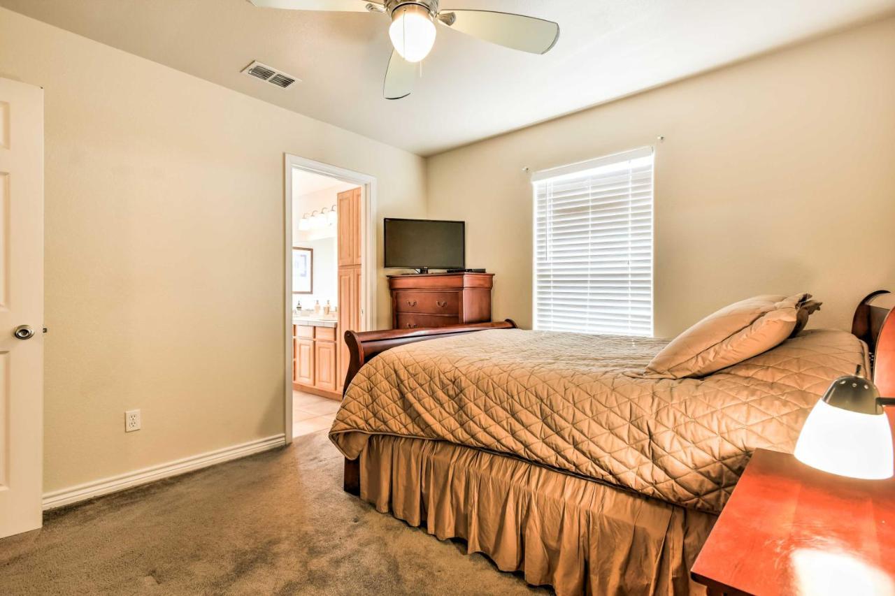Waterfront Corpus Christi Townhome With Pool And Dock! Exterior foto